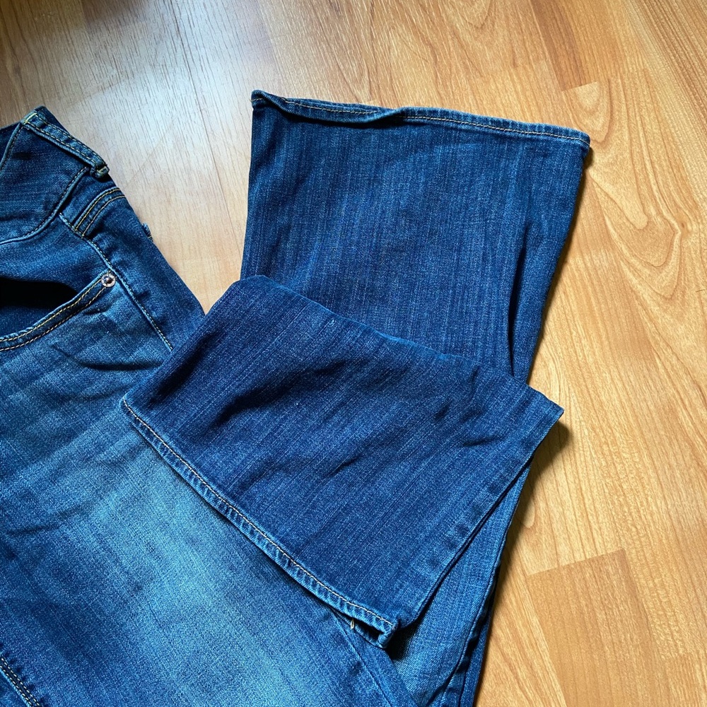 American Eagle Denim Bootcut Jeans - Picture 2 of 8